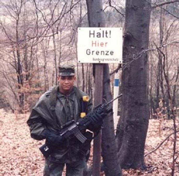 apr1303_TS33.jpg - Todd Stach - E Troop - Border - 1986 - D Butts on the border.