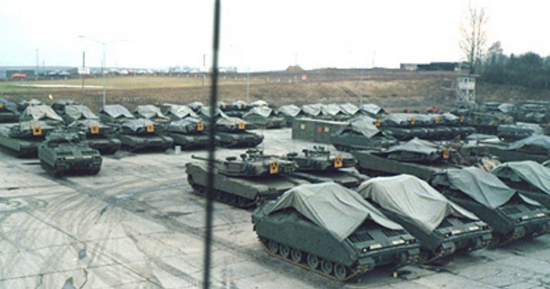mar1103_Mar4.jpg - Todd Stach - E Troop - Daley - 1985 - Troop E M1's / M3's in the foreground of the newly expanded hardstand.